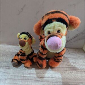 Disney  Tigger Plush Toy Set Of 2 Stuffed Animals Soft‎ Tiger  6.5/10"